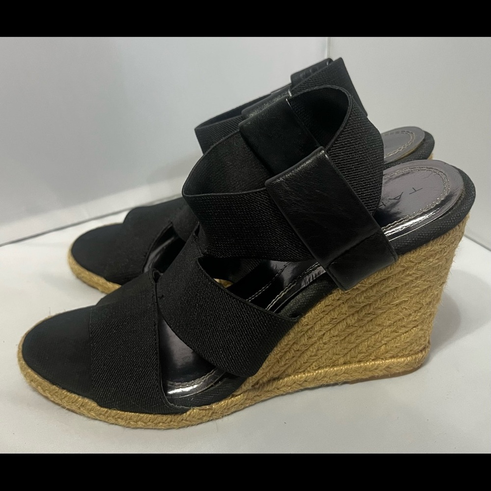 Tahari Espadrille Wedge Heels Size 6.5